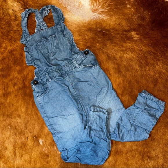 Overalls and jean dress /w tulle - Size 4T - Picture 3 of 4